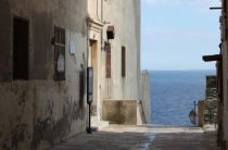 Глупые поступки: нужно ли в них признаваться?