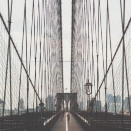 Вера в жизни человека: почему мы ищем Бога?