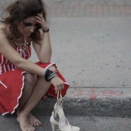 Чем опасен женский алкоголизм и как его лечат?